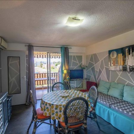Cosy 35 M2 With Balcony In A Quiet Residence Fréjus Екстериор снимка